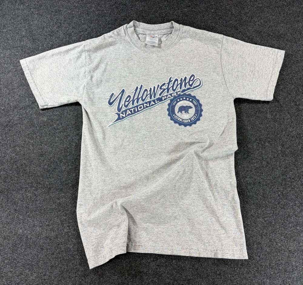 Vintage Yellowstone National Park Graphic Grey T-Shirt